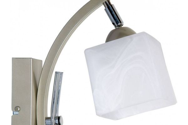 kinkiet-z-chromowanymi-elementami-z-serii-07-lampa-stylowa-elegancka-174AA81E4-5448-25D4-67F1-97CB7C8BB677.jpg